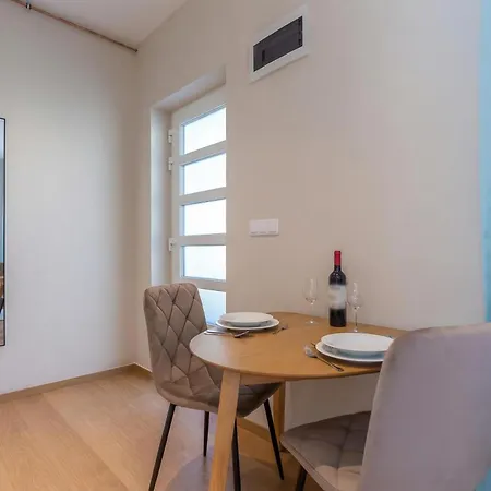 Nemes The Great - Petite Apartament *